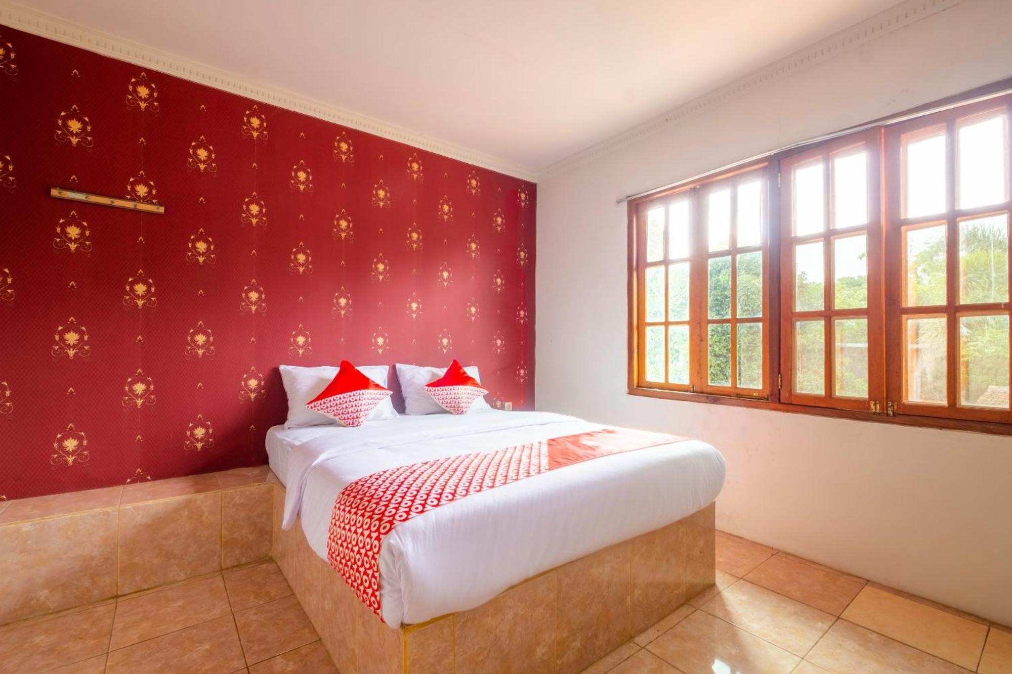 OYO 2278 Cikidang Hunting Resort Sukabumi Bagian luar foto